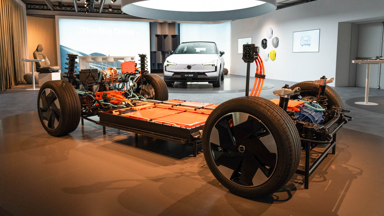 Volvo EX30 2023 platform