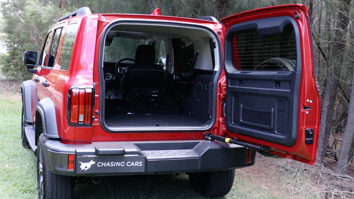 GWM Tank 300 Ultra Hybrid 2024 boot