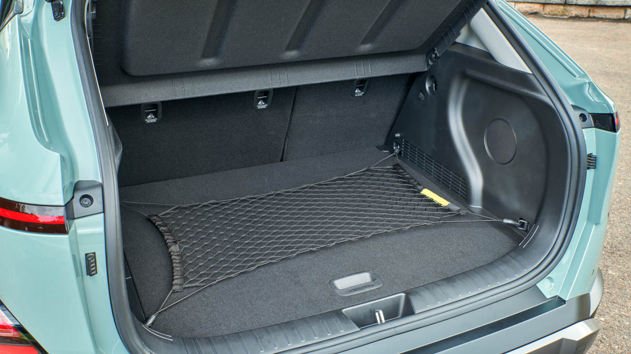 Hyundai Kona Hybrid Premium 2024 interior boot