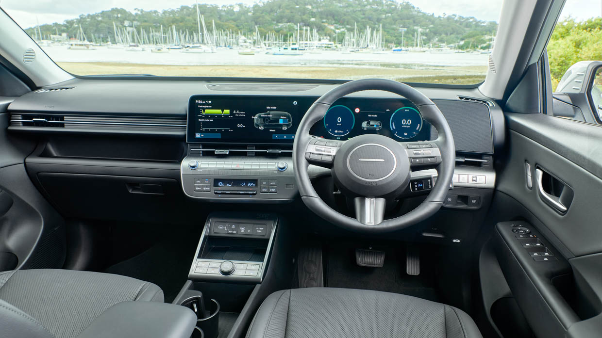 Hyundai Kona Hybrid Premium 2024 interior