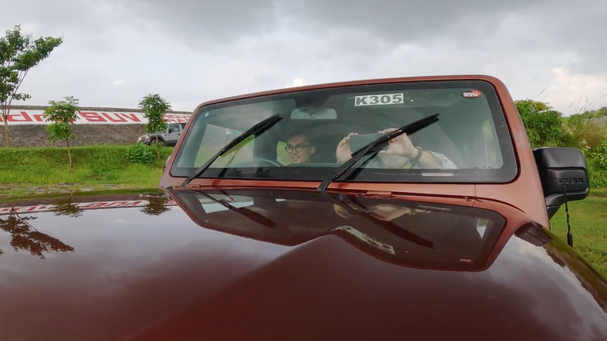 Mahindra Thar prototype 2024 windscreen