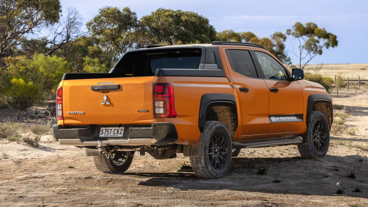 Mitsubishi Triton prototype 2024 rear 3/4 3