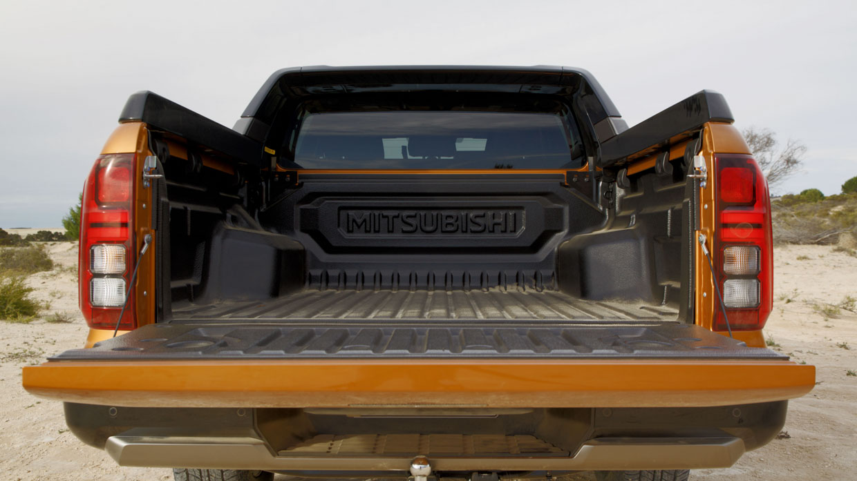Mitsubishi Triton prototype 2024 rear tray