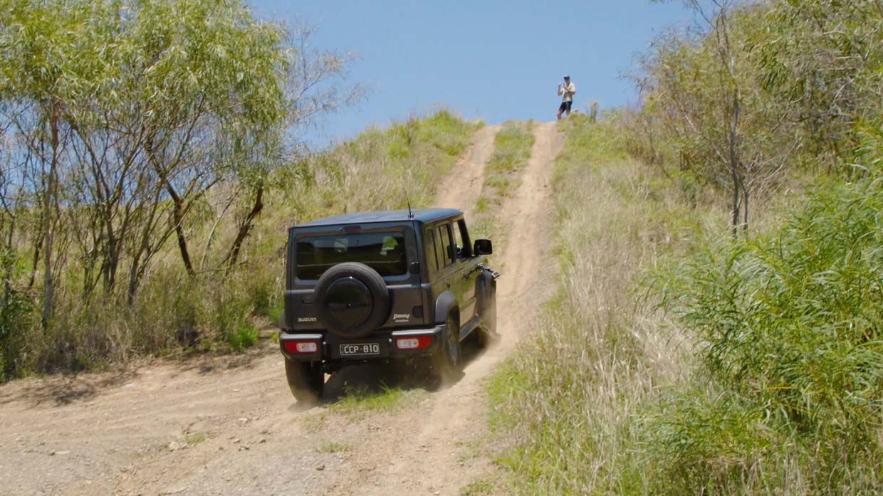 Suzuki JImny XL 2024 rear hill