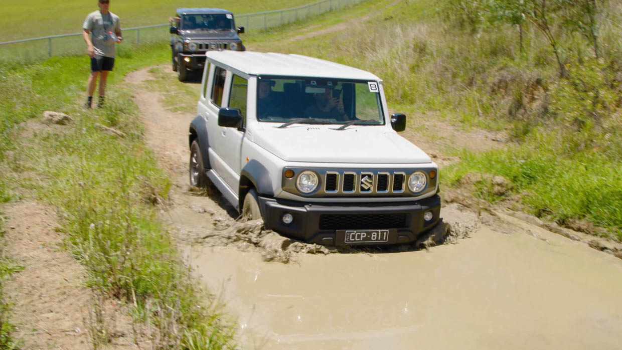 Suzuki JImny XL 2024 water