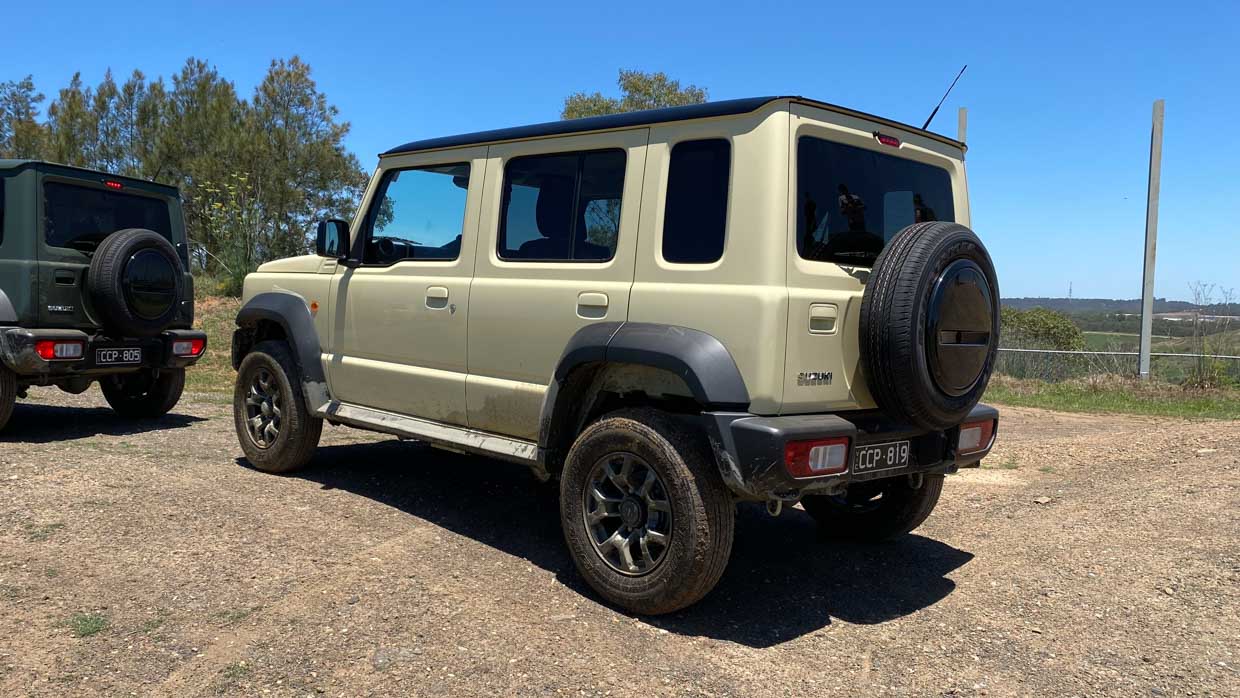Suzuki JImny XL 2024 rear dirt