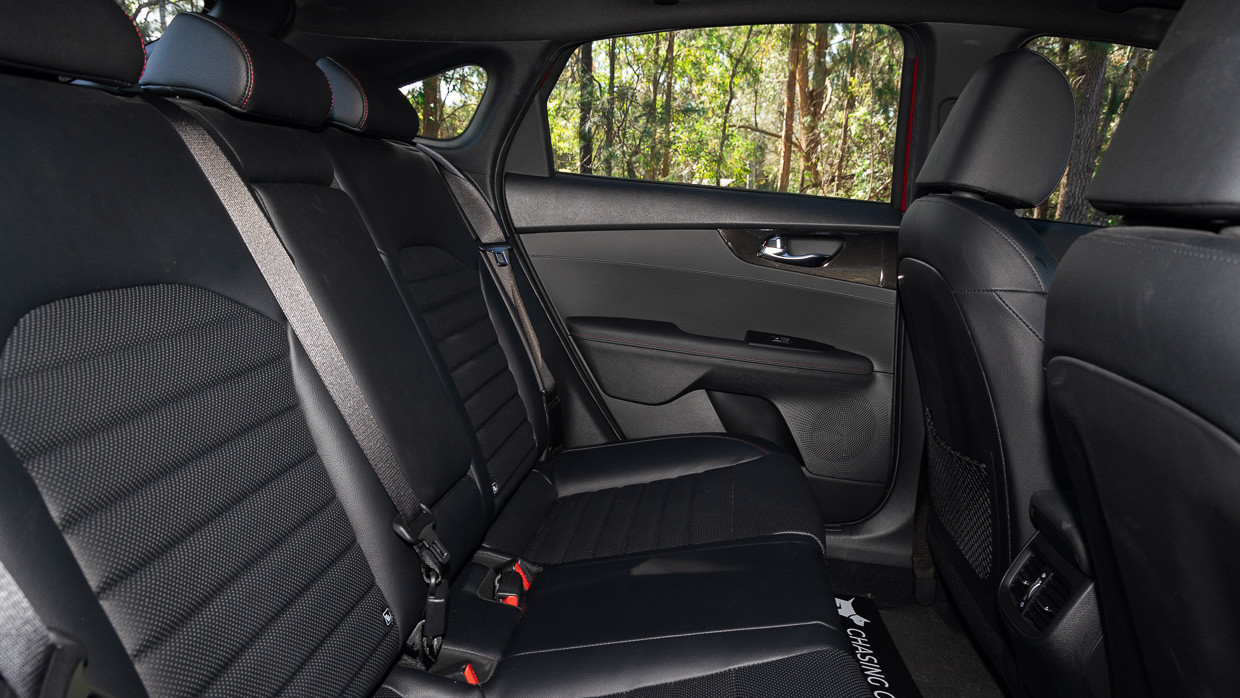 Kia Cerato GT 2024 interior back seat