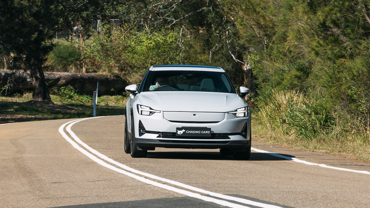 Polestar 2 LR RWD 2023 driving front 4