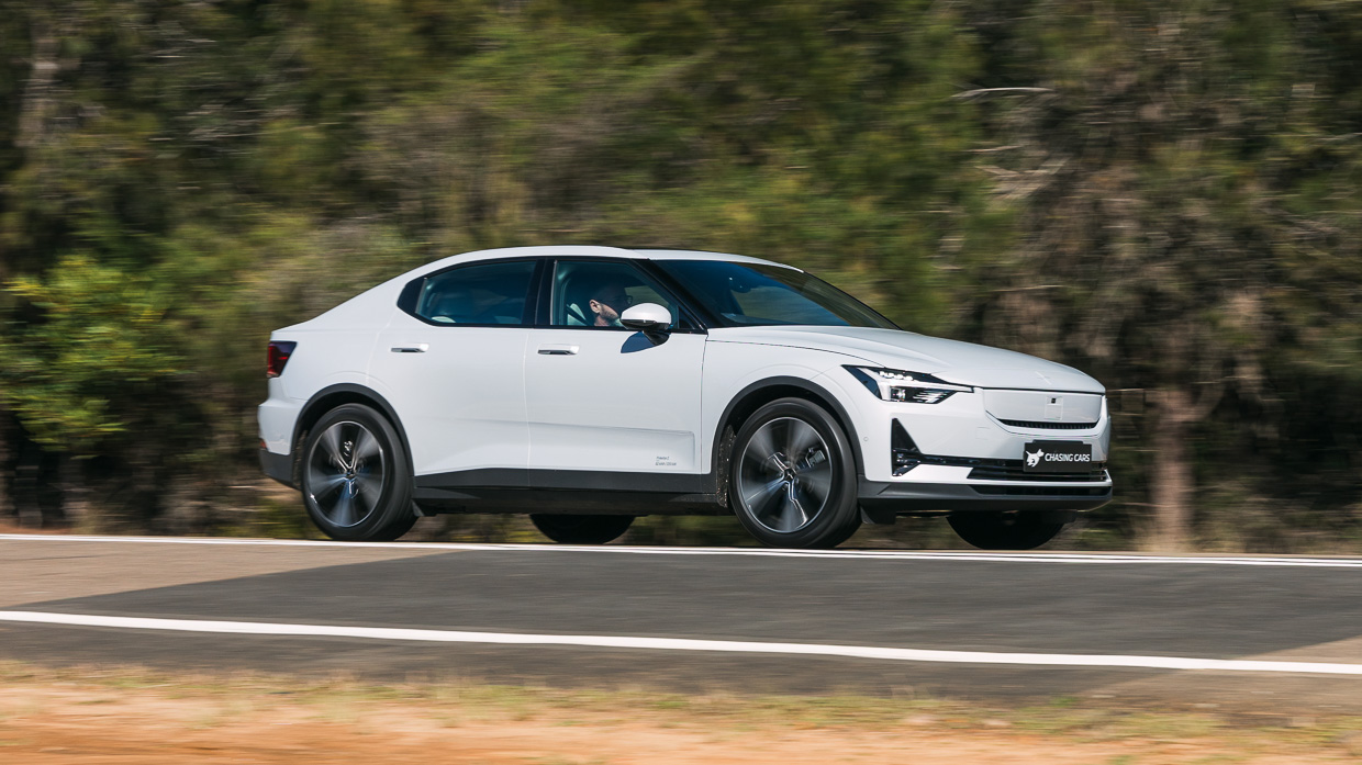 Polestar 2 LR RWD 2023 driving front far 3