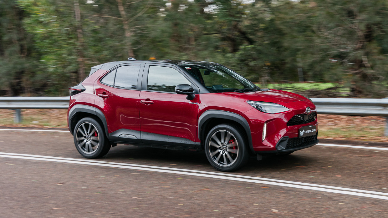 Toyota Yaris Cross GR Sport hybrid 2023 driving front 4