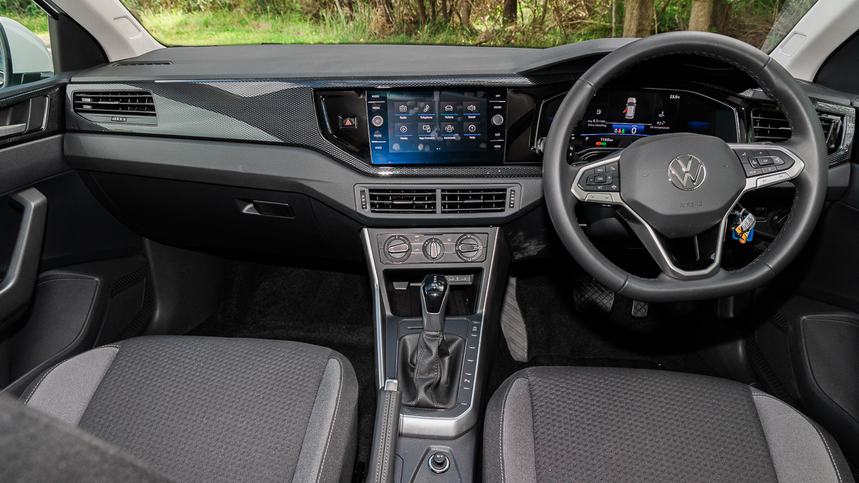 Volkswagen Polo Life 2024 interior 2