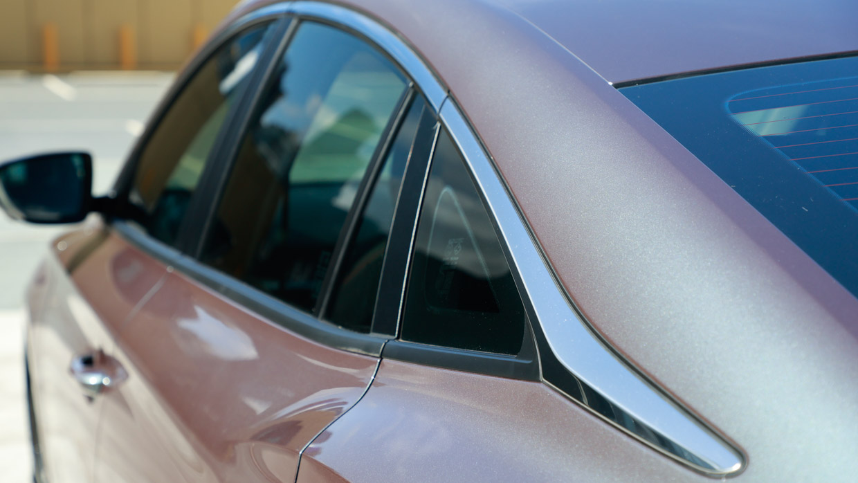MG5 Essence 2023 roofline