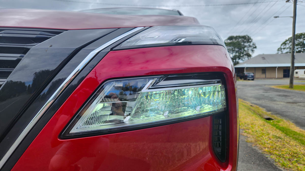 Nissan X-Trail Ti E-Power LT 2023 QLD trip headlight