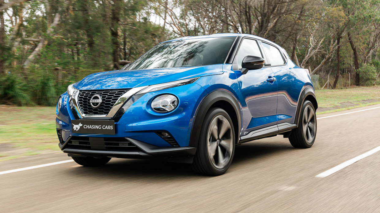 Nissan Juke ST-L 2024 driving CTC front 9