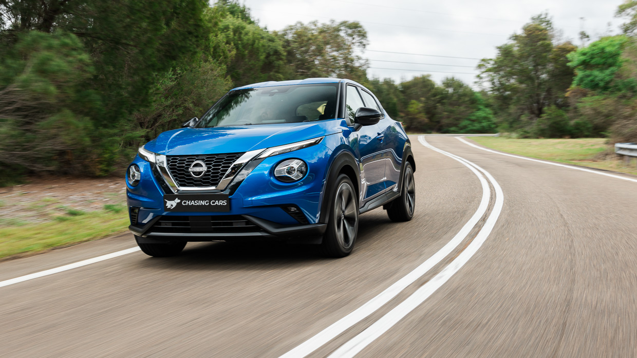 Nissan Juke ST-L 2024 driving CTC front 14