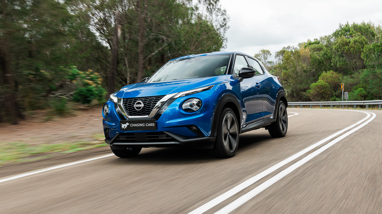 Nissan Juke ST-L 2024 driving CTC front 15