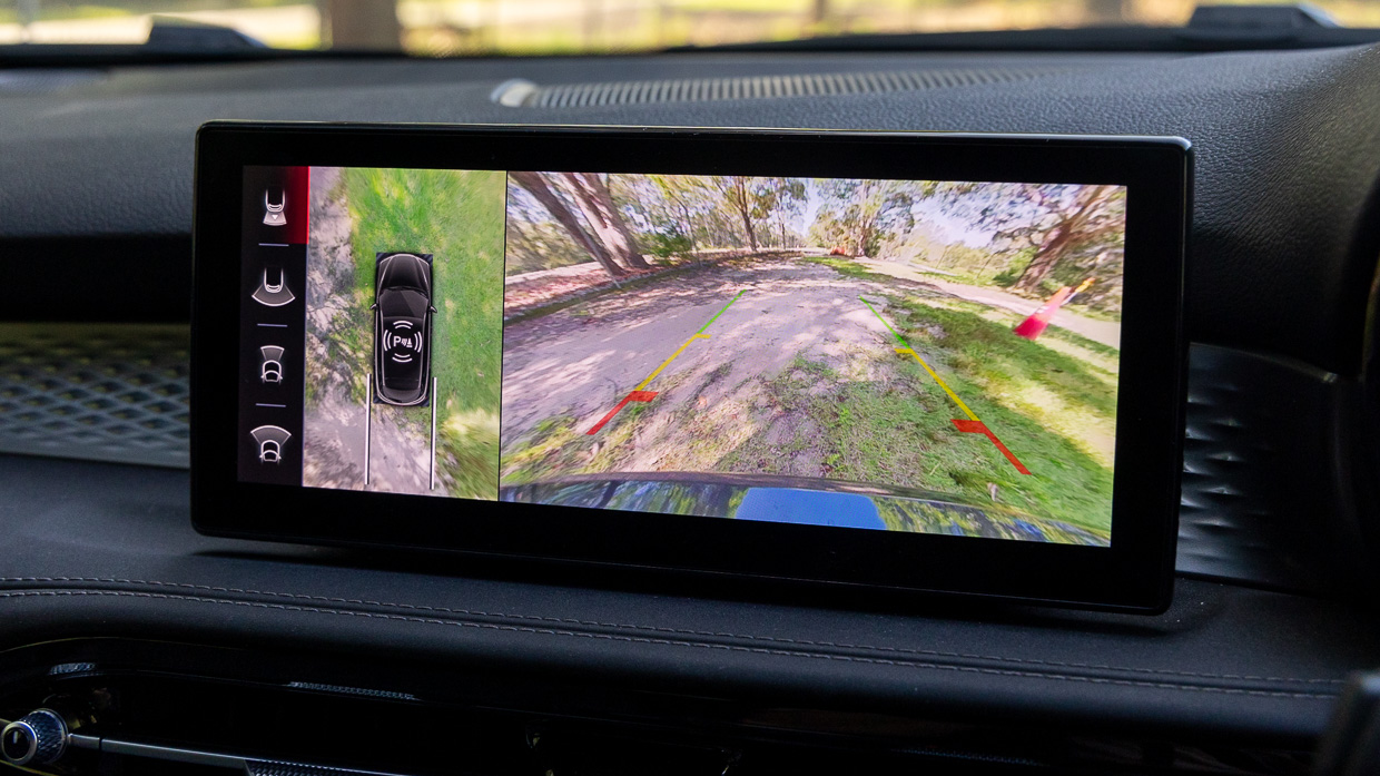 interiorAlfa Romeo Tonale Veloce PHEV 2024 interior screen