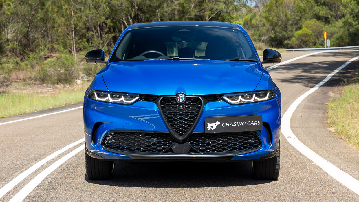 interiorAlfa Romeo Tonale Veloce PHEV 2024 front