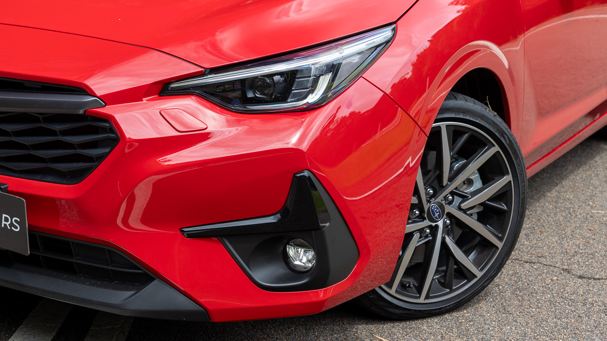 Subaru Impreza 2.0S 2024 front close