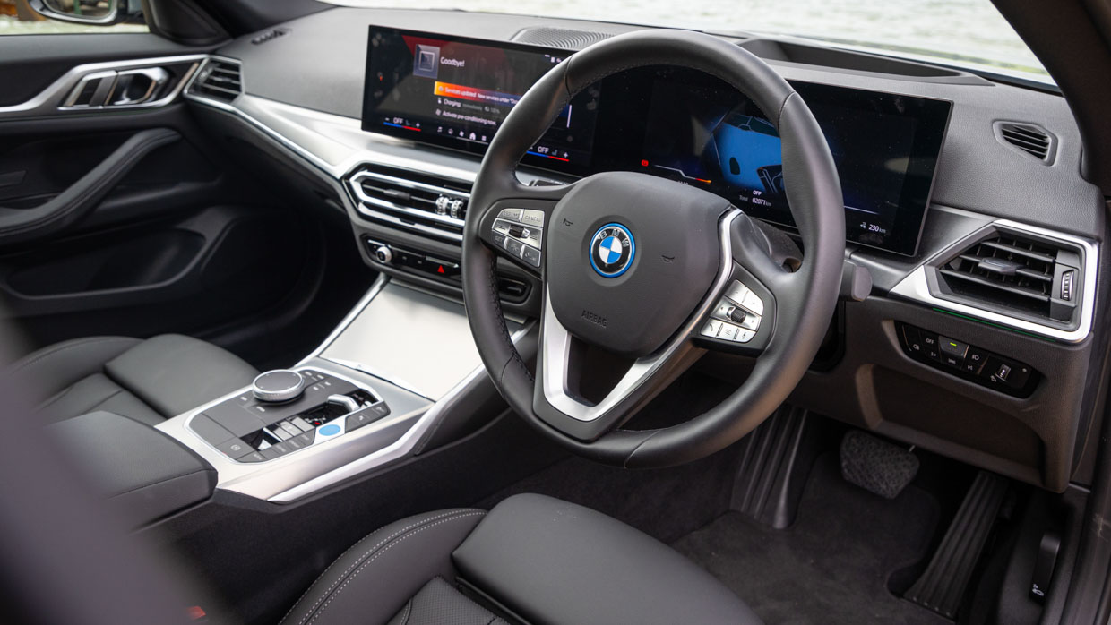 BMW i4 eDrive35 2024 interior