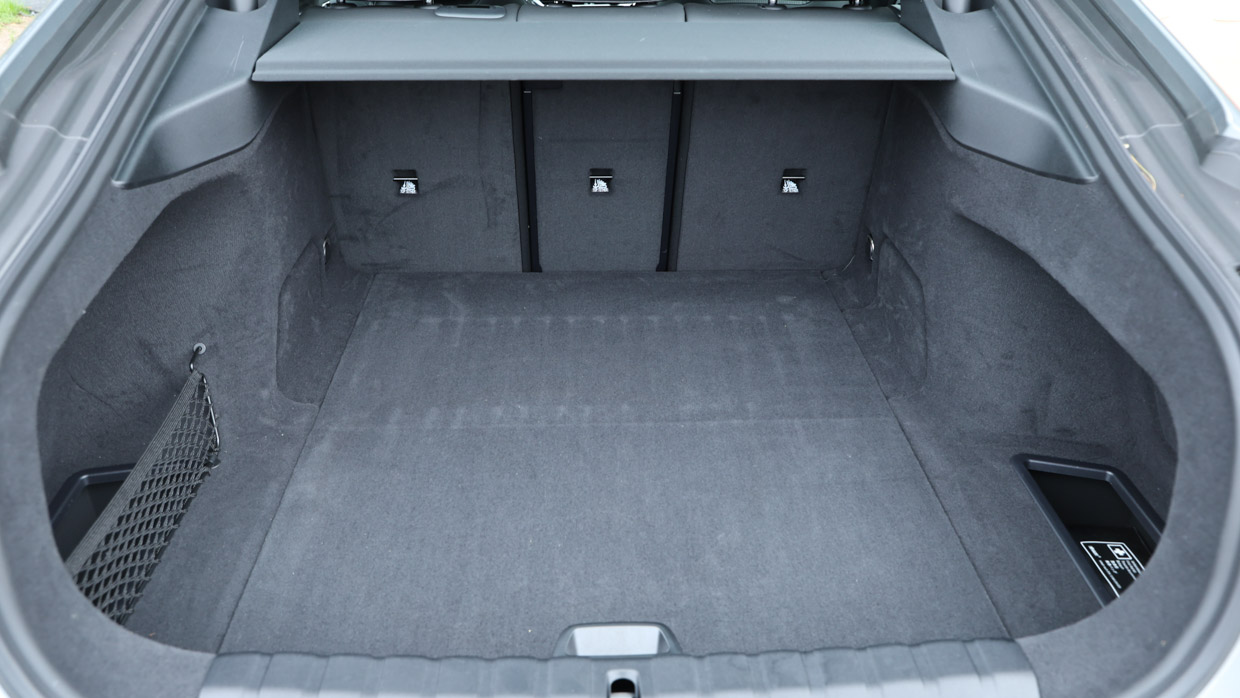 BMW i4 eDrive35 2024 boot