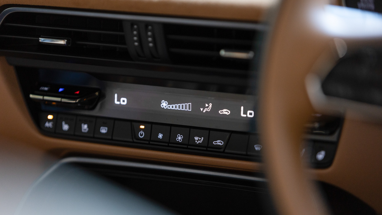 Mazda CX-60 G40E Azami SP 2024 climate