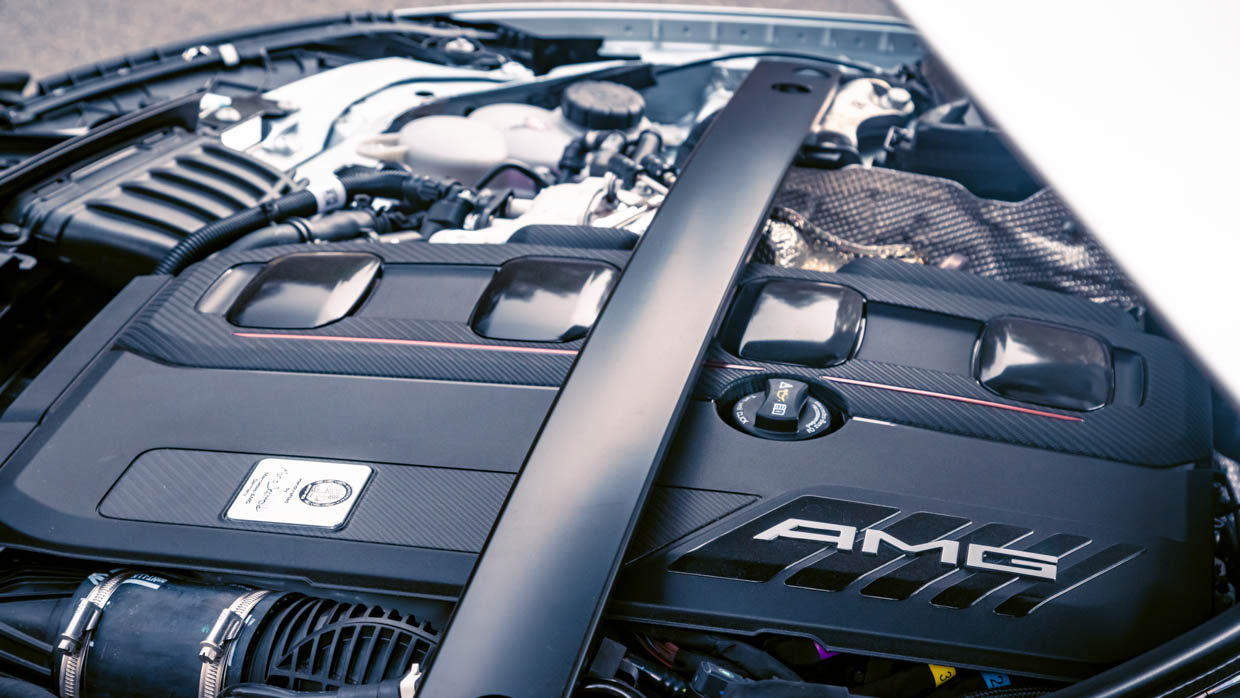 Mercedes-AMG C63 S E-Performance 2024 engine
