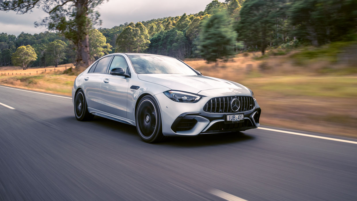 Mercedes-AMG C63 S E-Performance 2024 driving front
