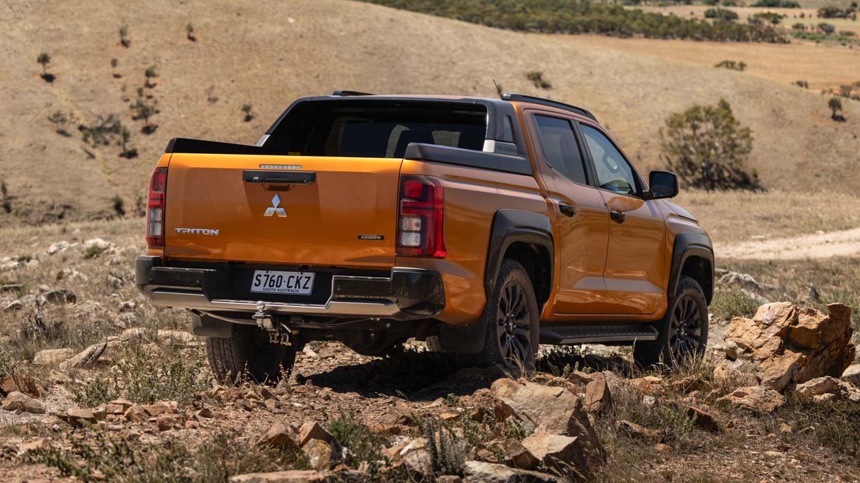 Mitsubishi Triton GSR 2024 rear