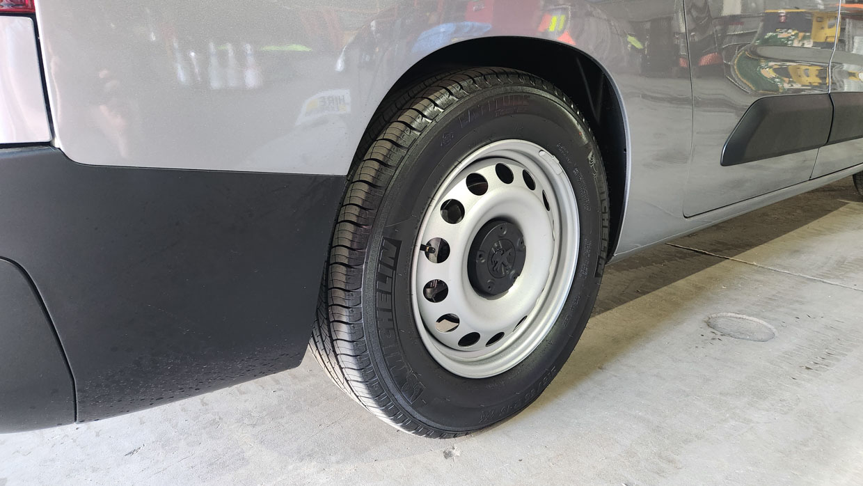 Peugeot E-Partner Pro 2024 GVM test 3