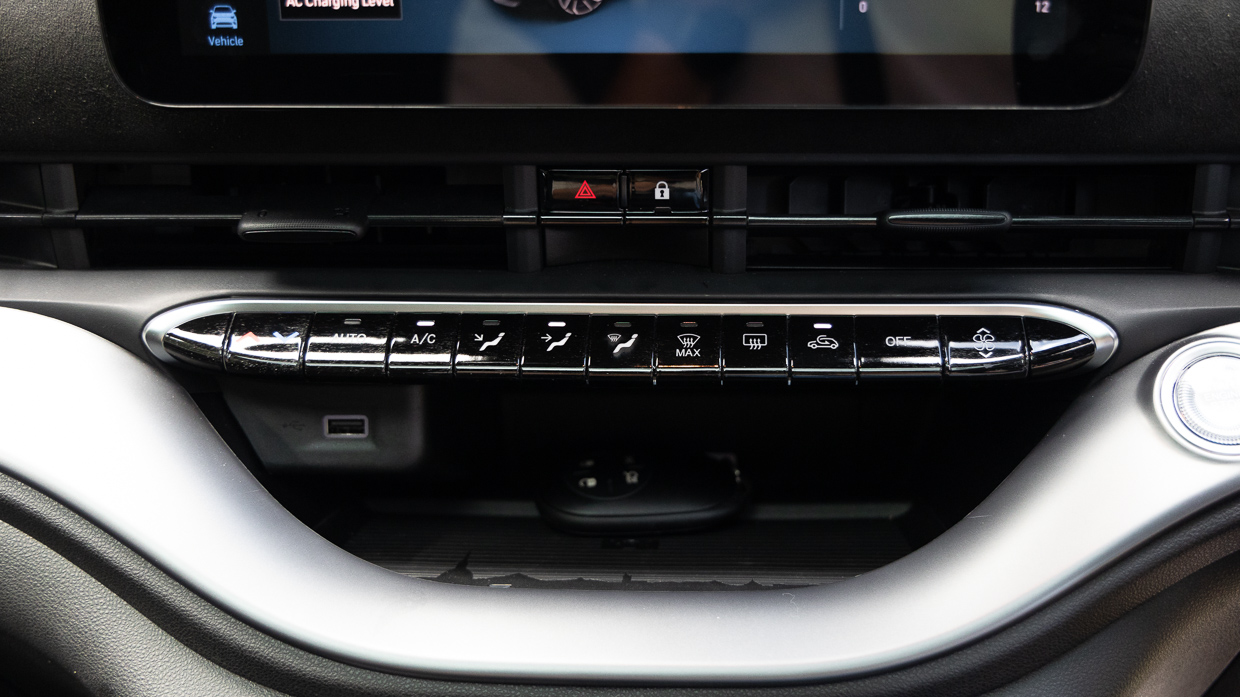 Abarth 500e 2024 interior climate buttons