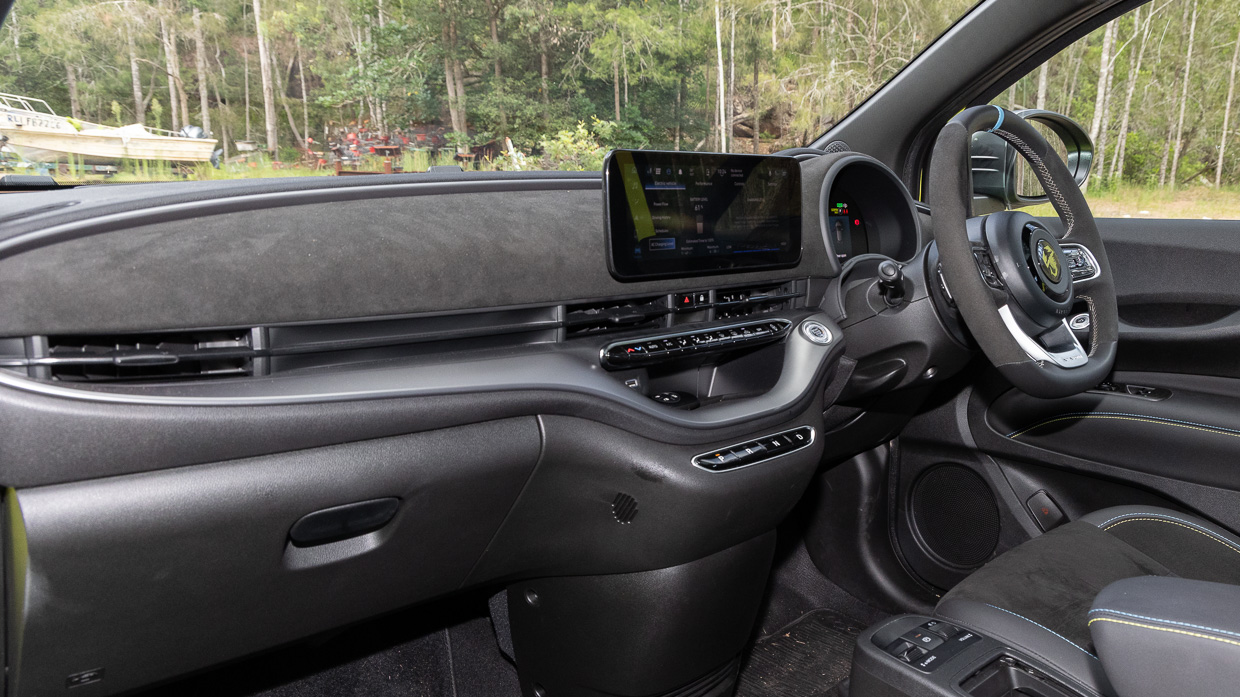Abarth 500e 2024 interior