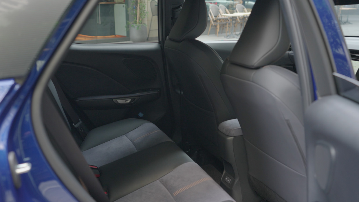 Lexus LBX 2024 seats rear