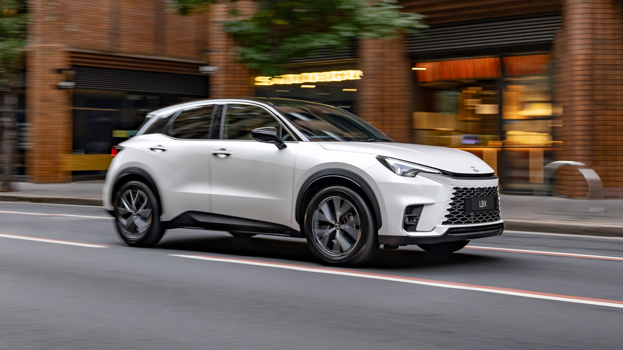 Lexus LBX 2024 driving city