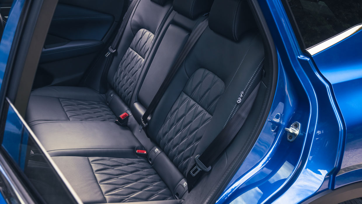 Nissan Qashqai Ti E-Power 2024 back seats