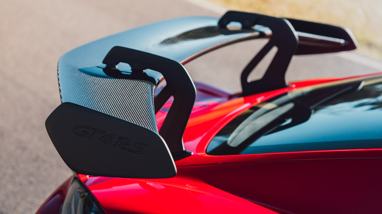 Porsche Cayman GT4 RS 2024 spoiler