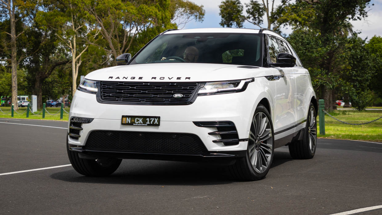 Range Rover Velar P400 2024 driving 3