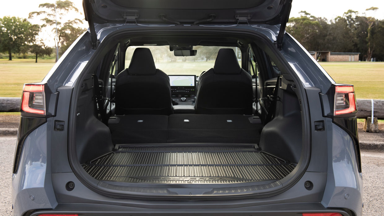 Subaru Solterra 2024 boot