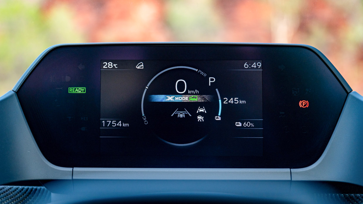 Subaru Solterra 2024 digital gauges