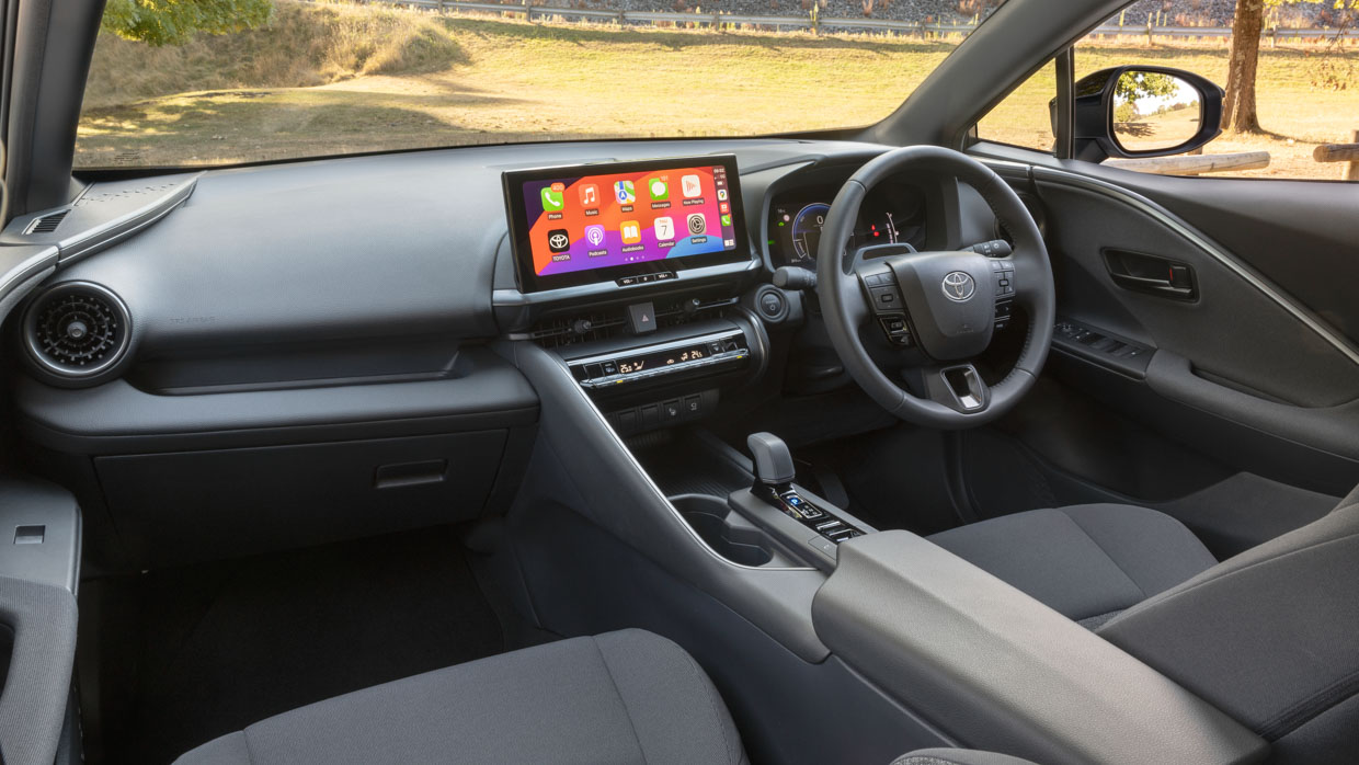 Toyota C-HR 2024 GXL interior