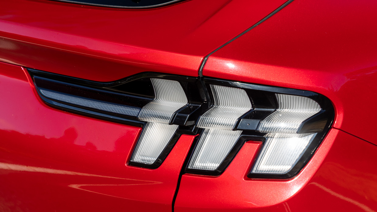 Ford Mustang Mach-E Select 2024 tail-light
