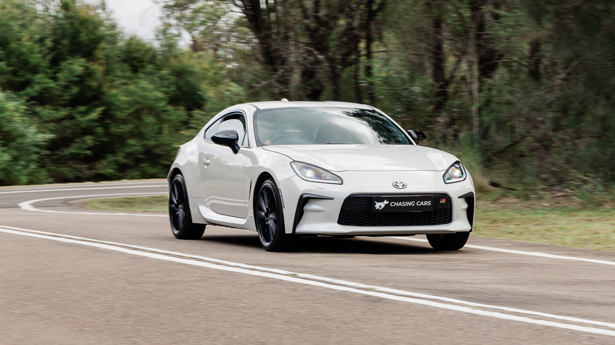 Toyota GR86 GTS 2024 driving