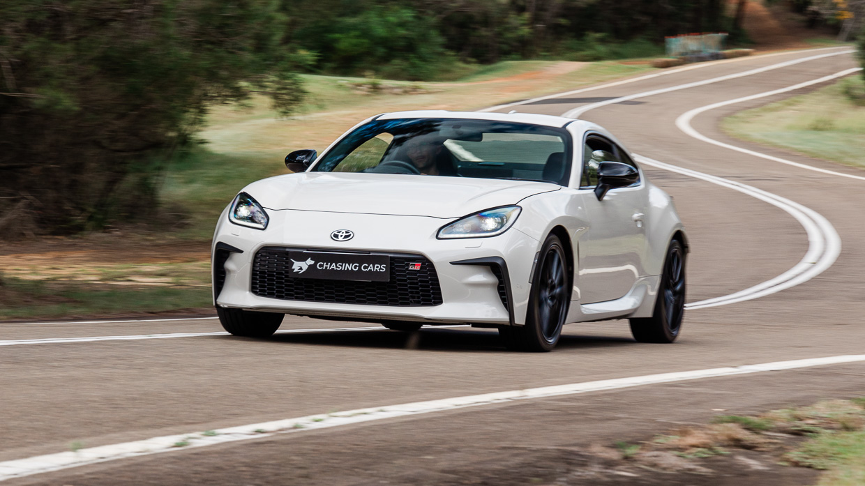 Toyota GR86 GTS 2024 driving front 4