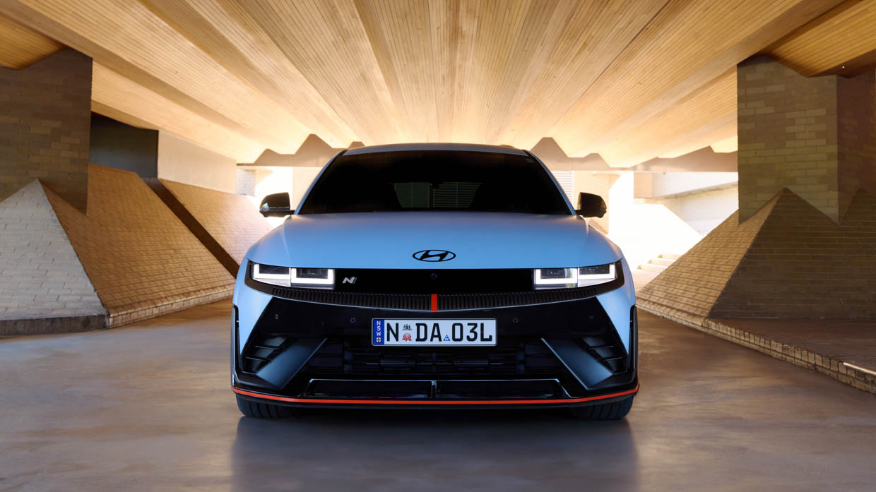 2024 Hyundai Ioniq 5 N front end static