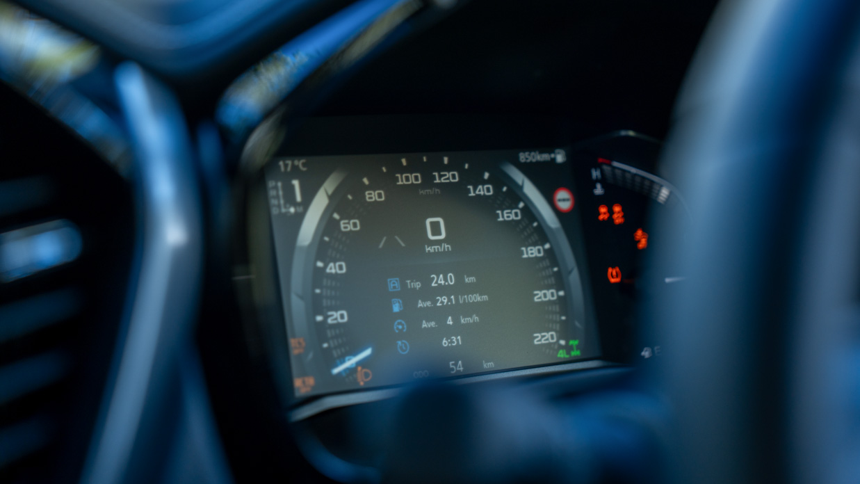 Isuzu D-Max 2024 digital dash