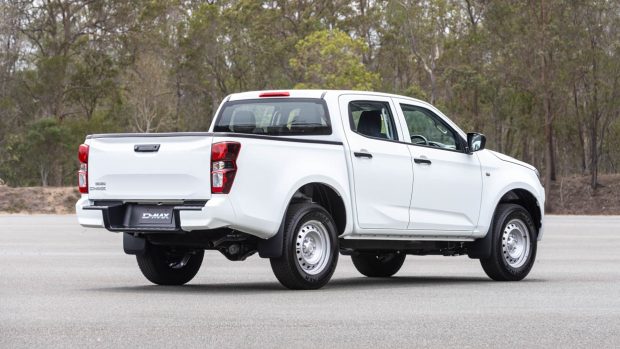 Isuzu D-Max SX 2024 rear