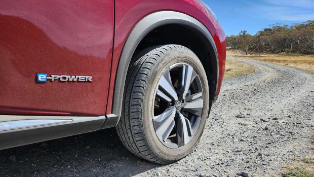 Nissan X-Slide LT 2023 SM wheel stop