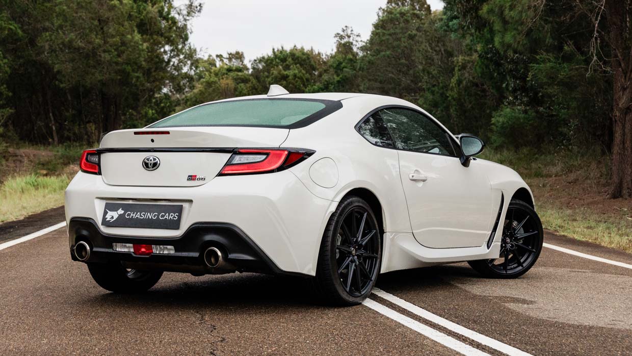 Toyota GR86 GTS 2024 rear 3/4