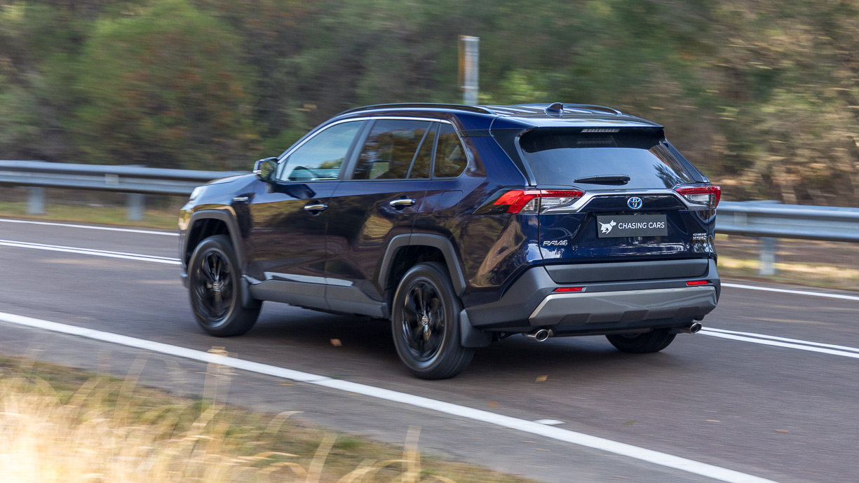 Toyota RAV4 Cruiser FWD Hybrid 2024 driving