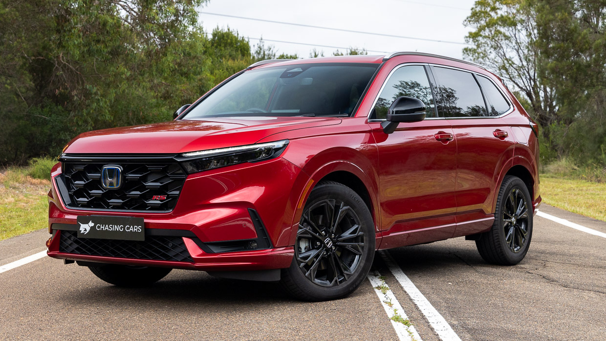 Honda CR-V e-HEV RS 2024 front 3/4